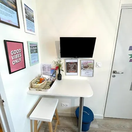 Le Mini Nid, Acces Terrasse De L'etablissement Apartment Rives (Isere)