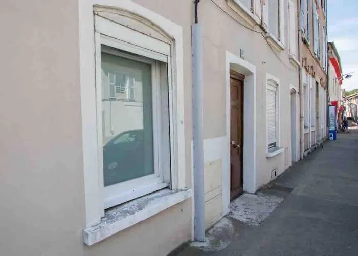 Апартаменты Le Mini Nid Rives (Isere)