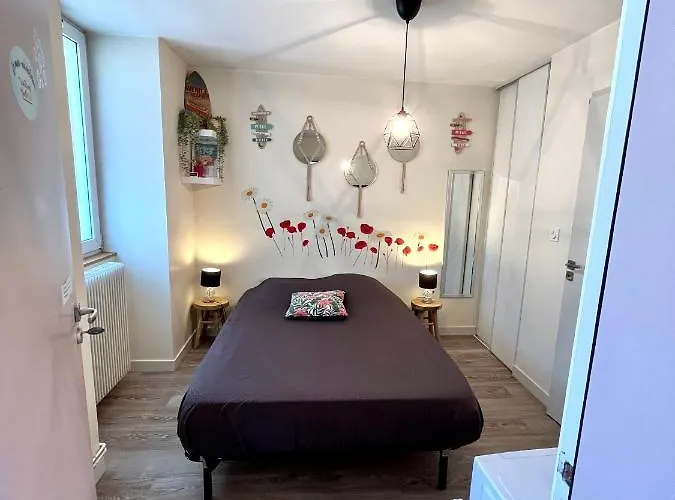 Апартаменты Le Mini Nid Rives (Isere)